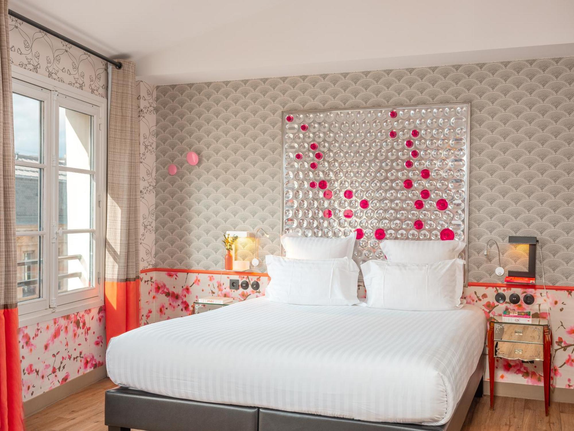 Hotel Crayon Rouge Paris Exterior photo