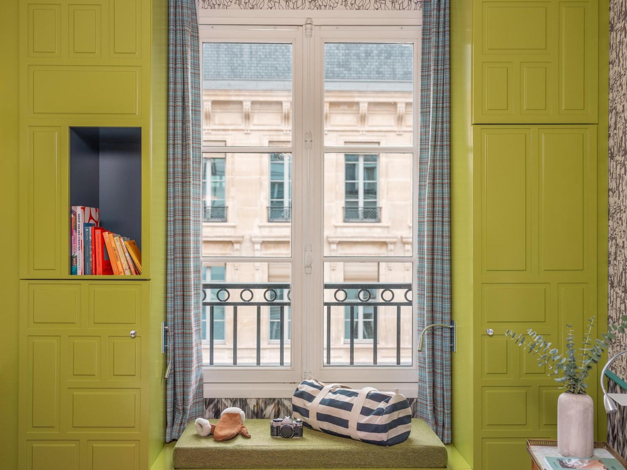Hotel Crayon Rouge Paris Exterior photo