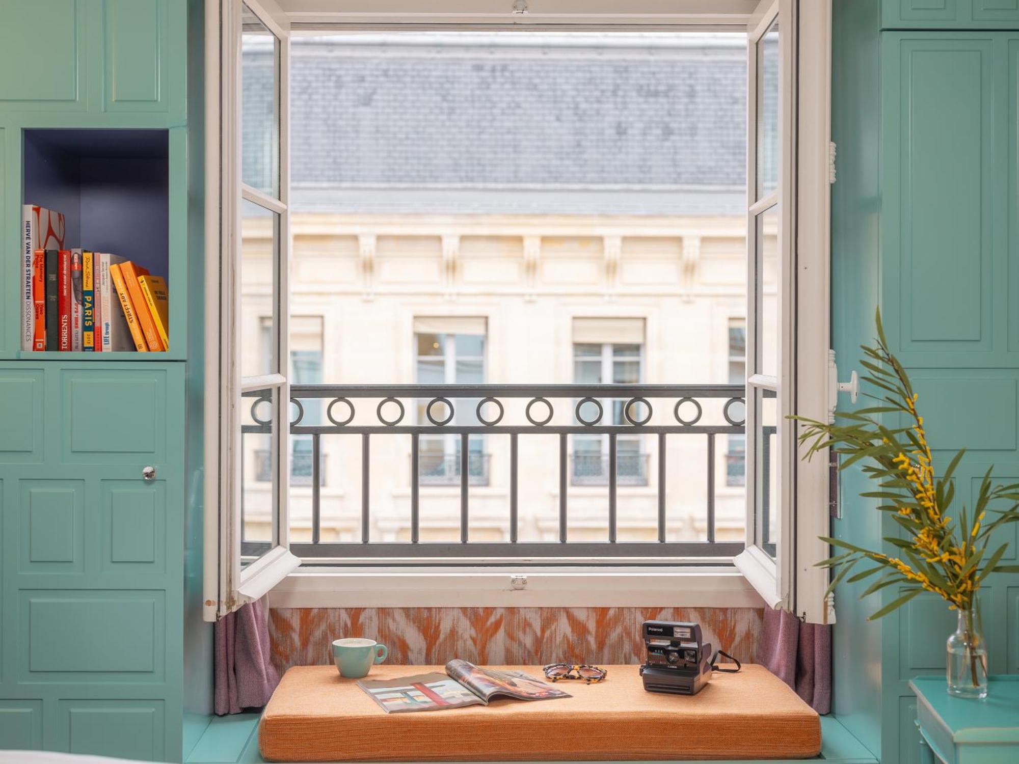 Hotel Crayon Rouge Paris Exterior photo