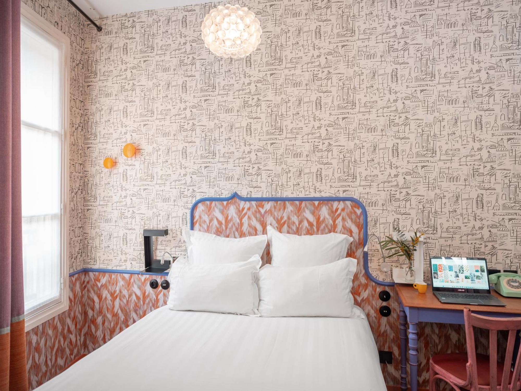 Hotel Crayon Rouge Paris Exterior photo